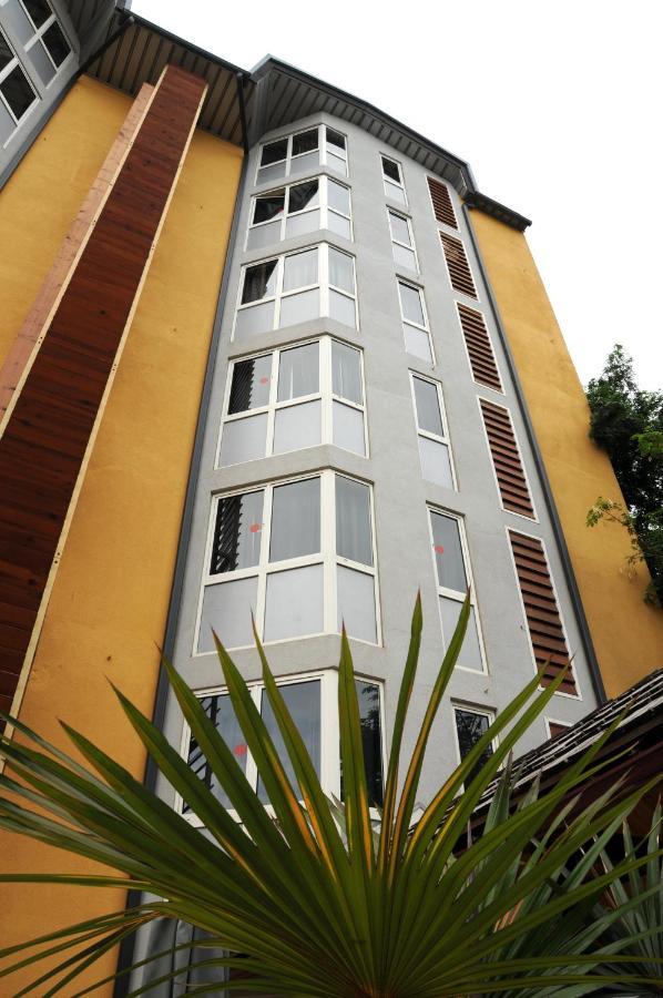 Hotel Maharajah Mamoudzou Exterior foto